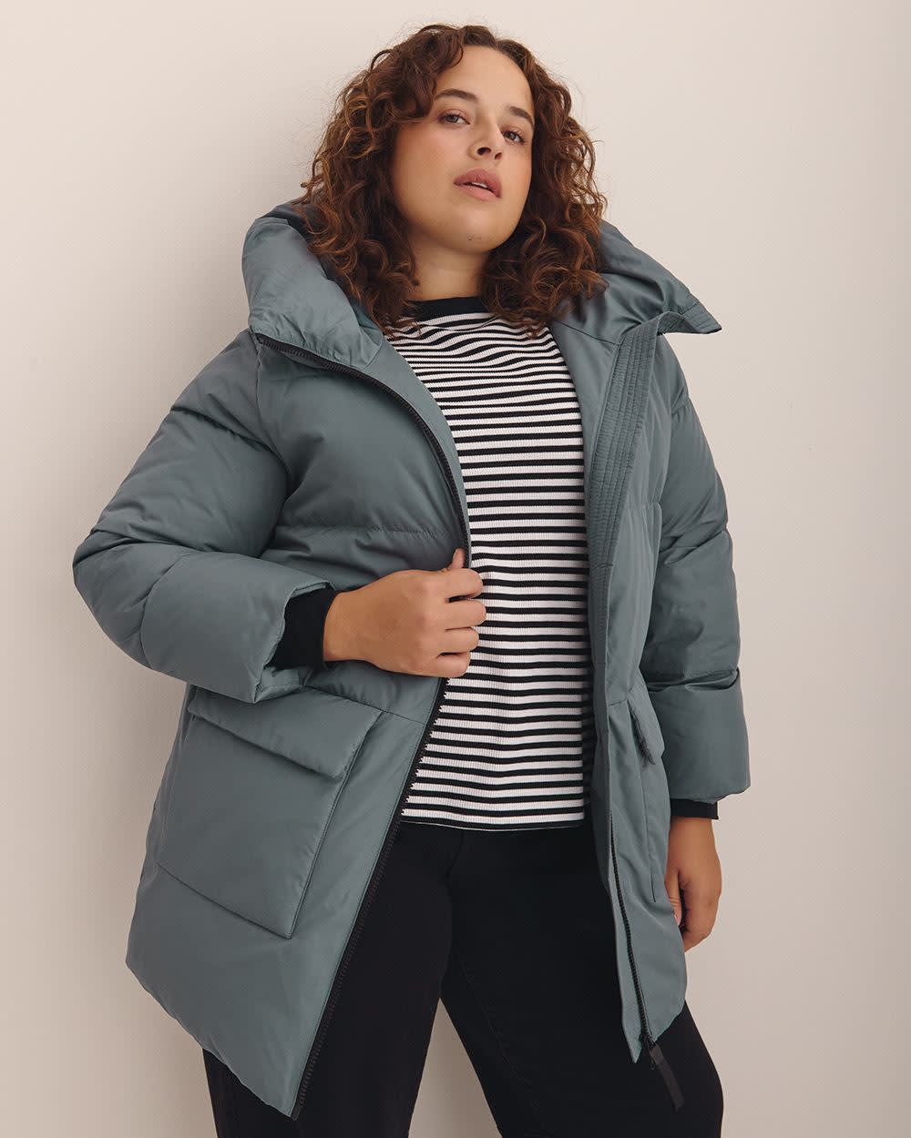 Short Hooded Puffer Jacket Stormy weather