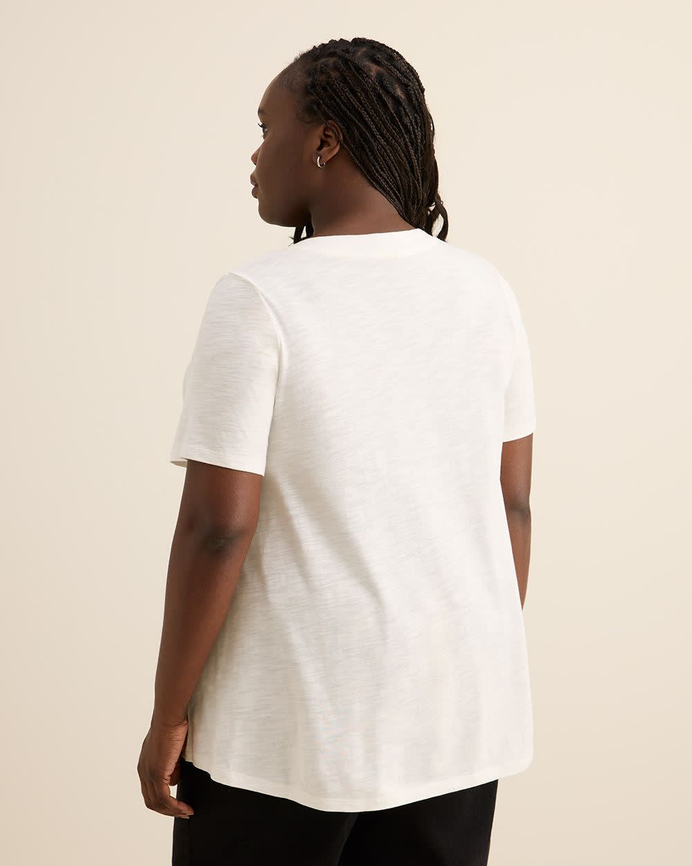 V-Neck Short-Sleeve Swing Top Snow white