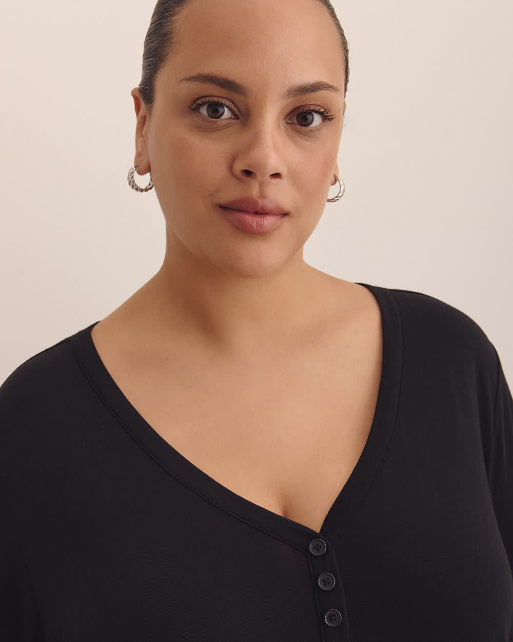 Responsible, Girlfriend-Fit Tunic - PENN. Essentials Black