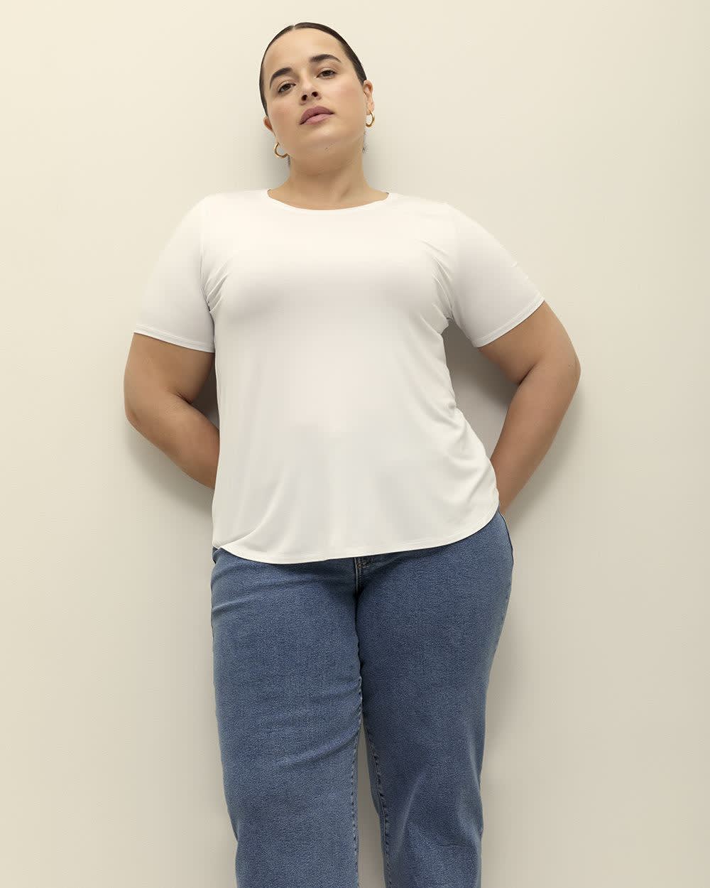 Modern-Fit Crew Neck T-Shirt - Addition Elle - PENN. Essentials Bright White 1 Modern-Fit Crew Neck T-Shirt - Addition Elle - PENN. Essentials Bright White
