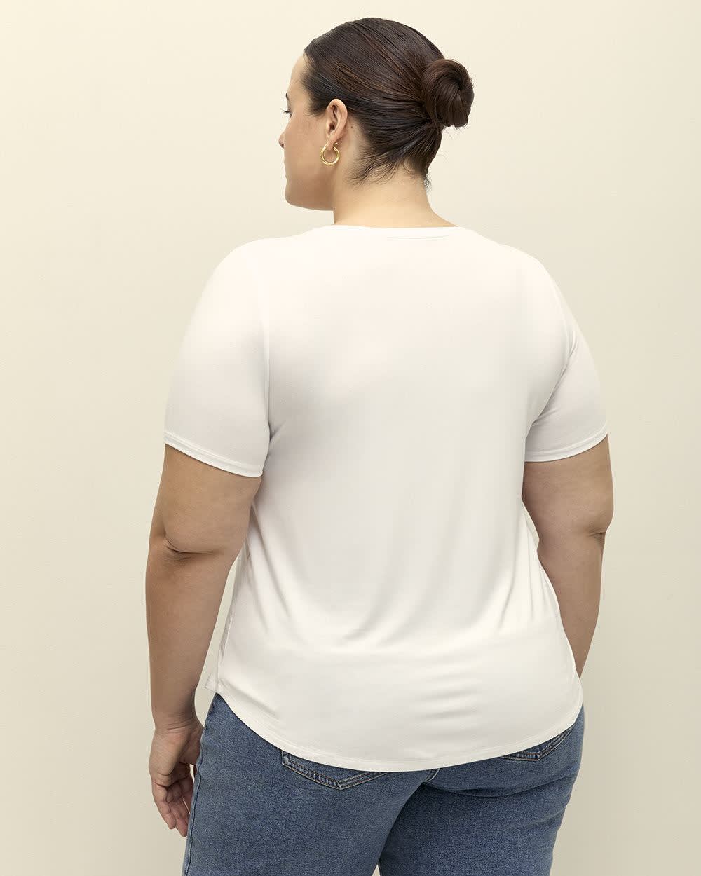 Modern-Fit Crew Neck T-Shirt - Addition Elle - PENN. Essentials Bright White 3 Modern-Fit Crew Neck T-Shirt - Addition Elle - PENN. Essentials Bright White