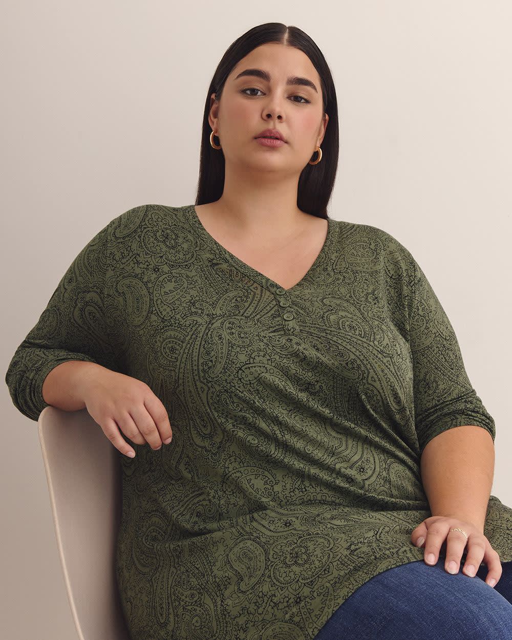 Responsible, Girlfriend-Fit V-Neck Tunic - PENN. Essentials Thyme Printed