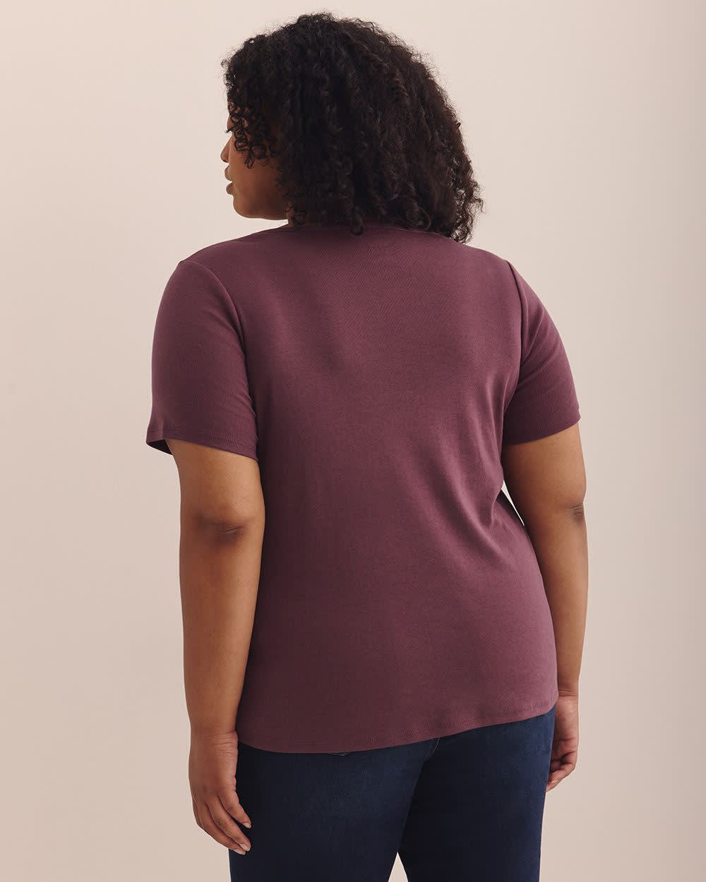 Girlfriend-Fit V-Neck Ribbed Tee - PENN. Essentials Eggplant 3 Girlfriend-Fit V-Neck Ribbed Tee - PENN. Essentials Eggplant