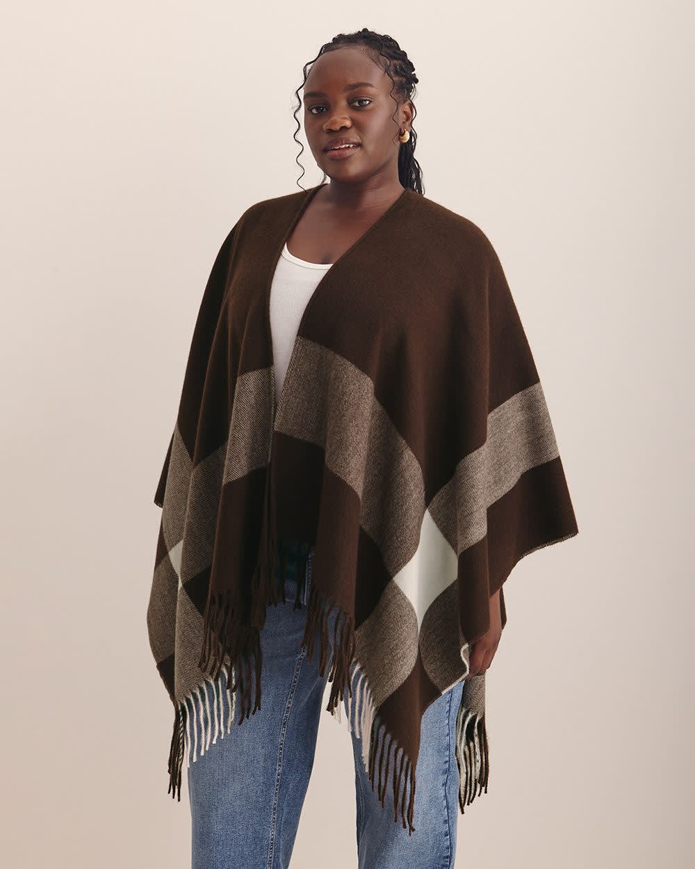 Cape with Placement Plaid and Fringes Brown printed