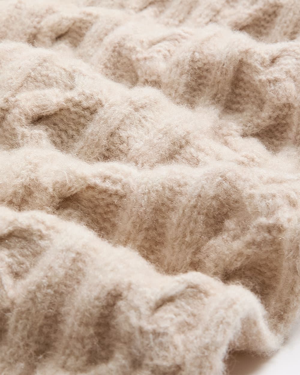 Cable Knit Scarf Oatmeal