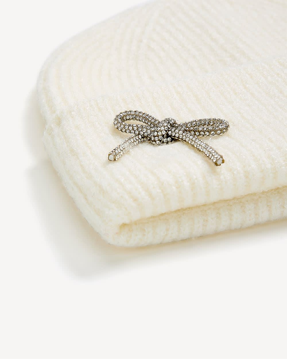 Ribbed Knit Beanie with Jewel Bow Off white