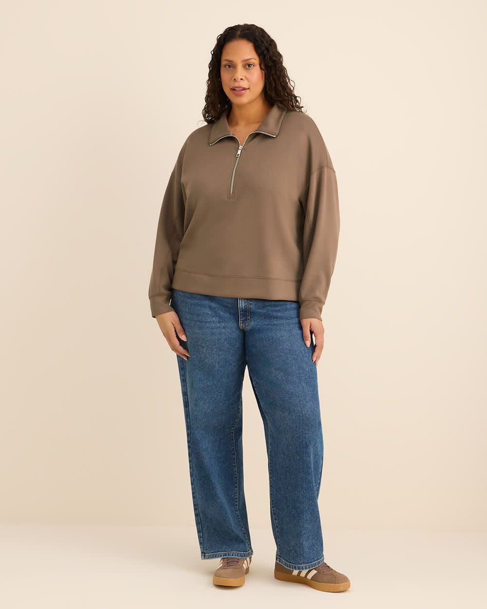 Long-Sleeve Zippered Mock-Neck Top Coffee quartz 2 Long-Sleeve Zippered Mock-Neck Top Coffee quartz