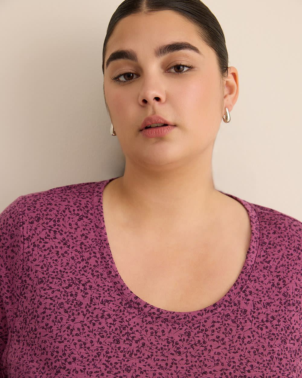 Printed Curvy-Fit Crewneck Tee - PENN. Essentials Damson printed