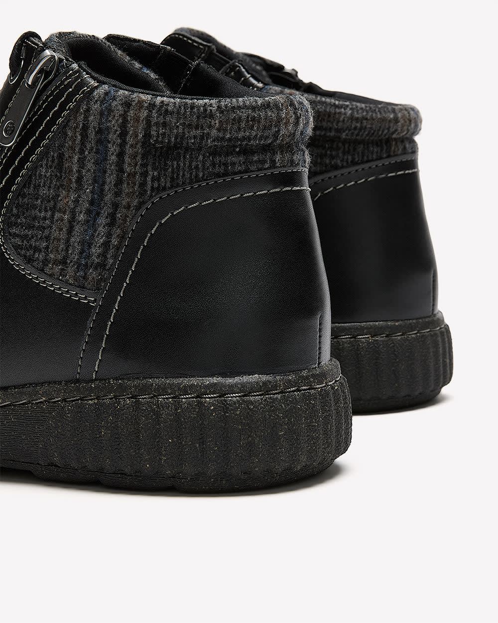 Wide Width, Caroline Spice Leather Lace-Up Bootie - Clarks Black