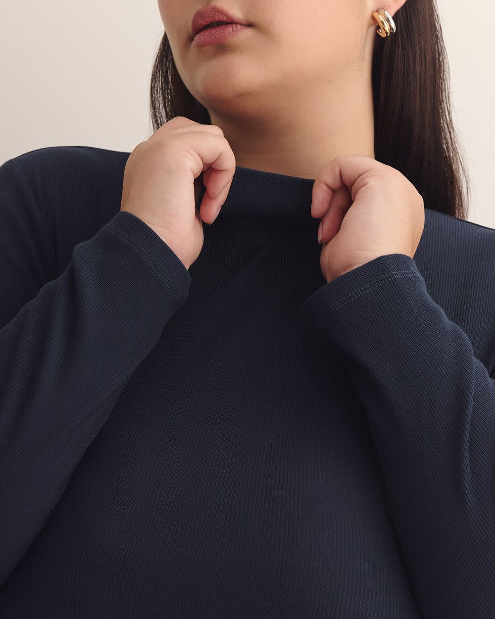 Ribbed Long-Sleeve Mock-Neck Tee - PENN. Essentials Sky captain