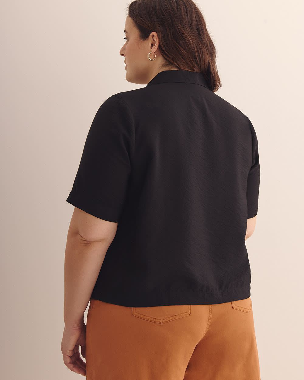 Short-Sleeve Notch Collar Buttoned-Down Shirt Black
