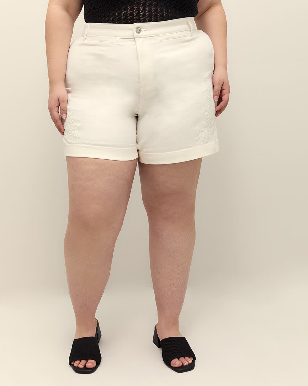 Curvy-Fit Embroidered Denim Shorts - d/C JEANS Snow white