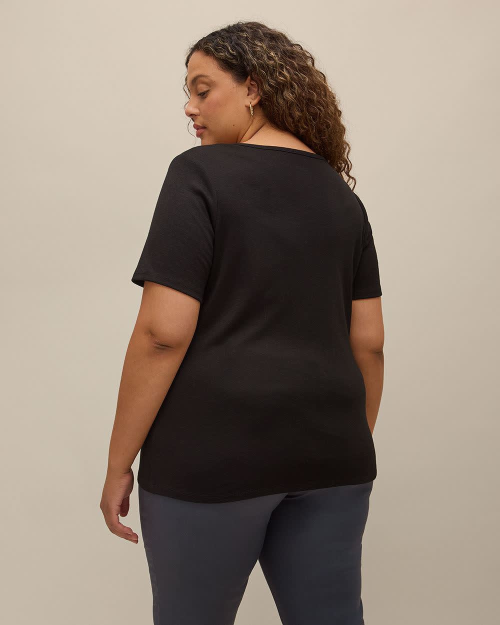 Girlfriend-Fit Ribbed Tee - PENN. Essentials Black